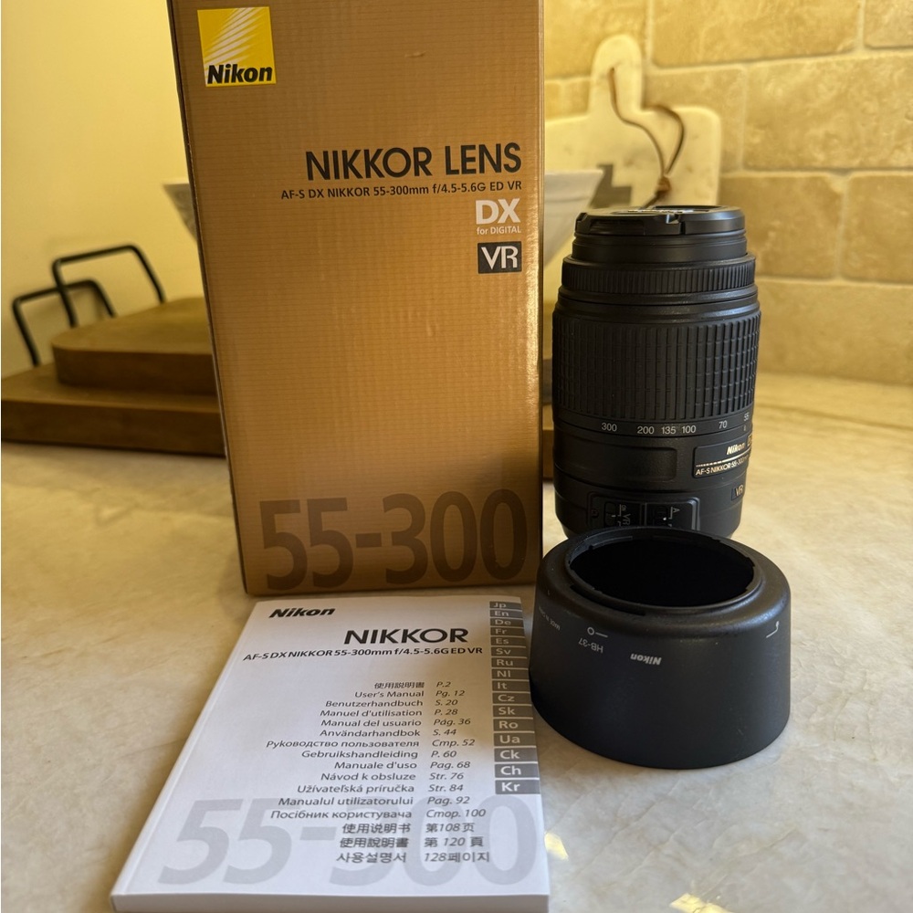 Nikon NIKKOR Lens Black 55-300mm
